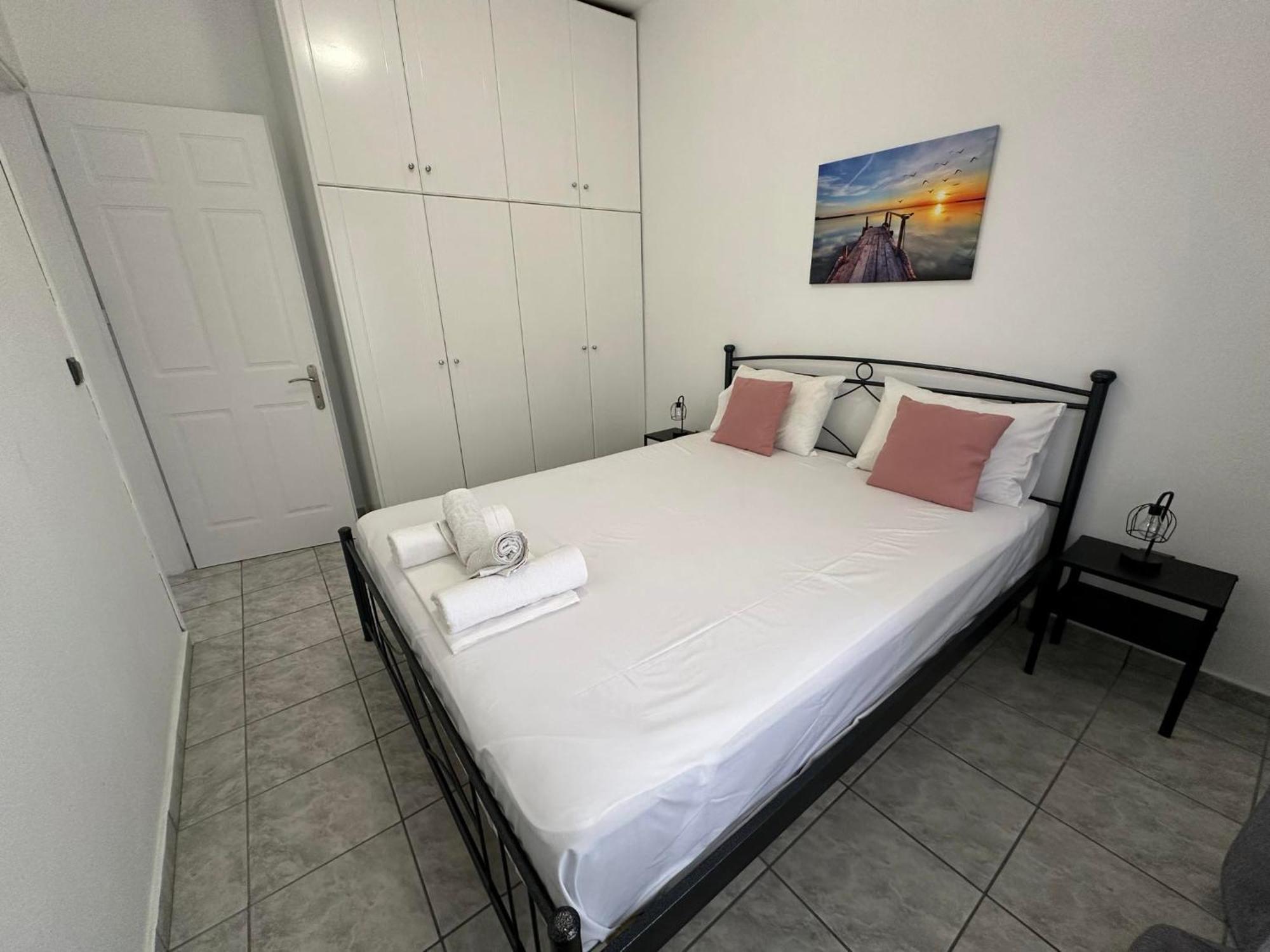 Ionian Luxury Apartments Перама Екстериор снимка
