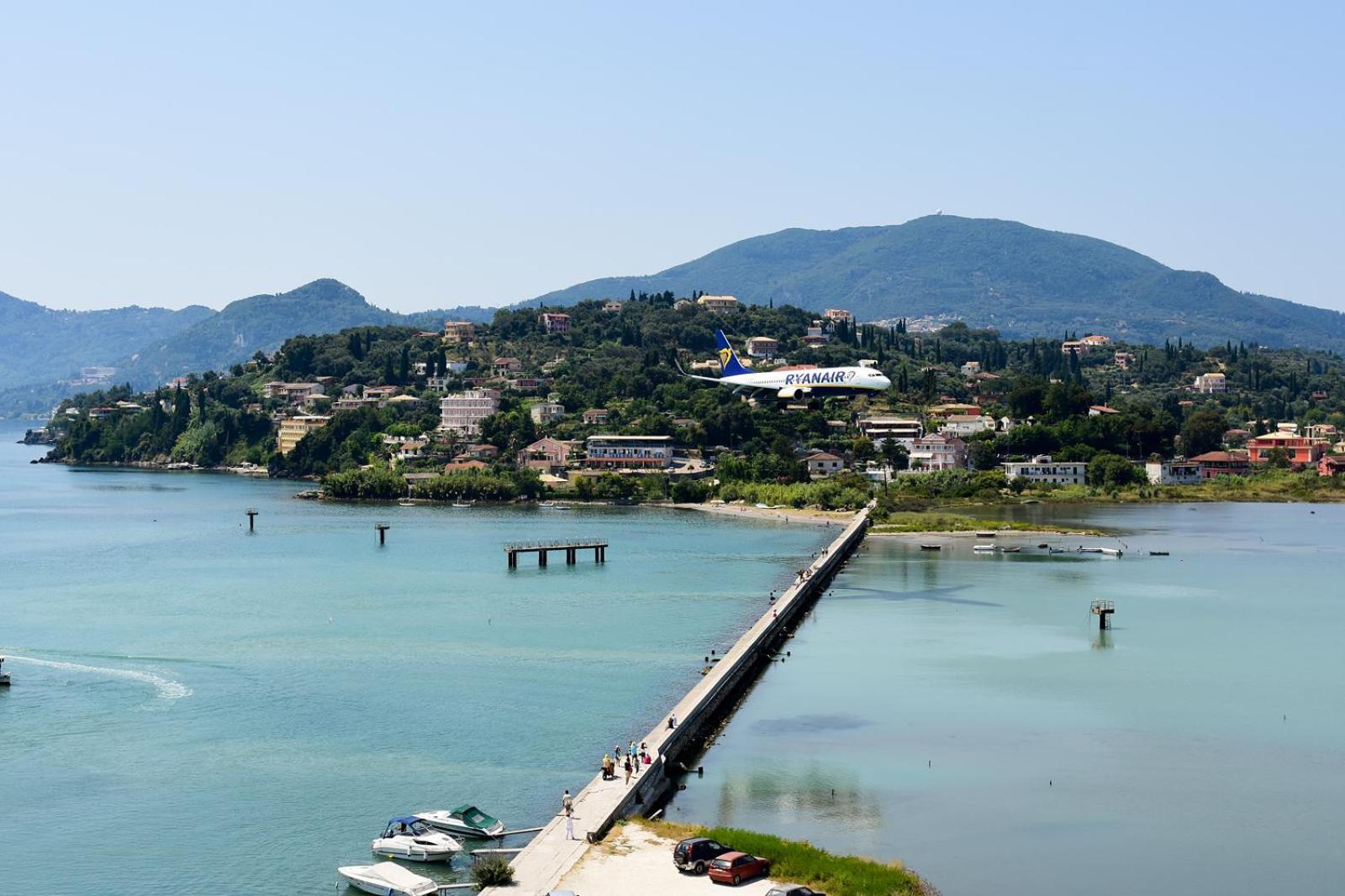Ionian Luxury Apartments Перама Екстериор снимка